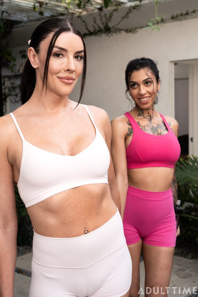 [Photoset] Third Run’S The Charm – Leah Hayes & Ravyn Alexa